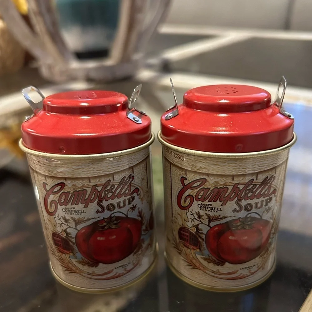 50%offw❤️ Rare Set Campbell's Tomato Soup Can Salt and Pepper Shakers 2001